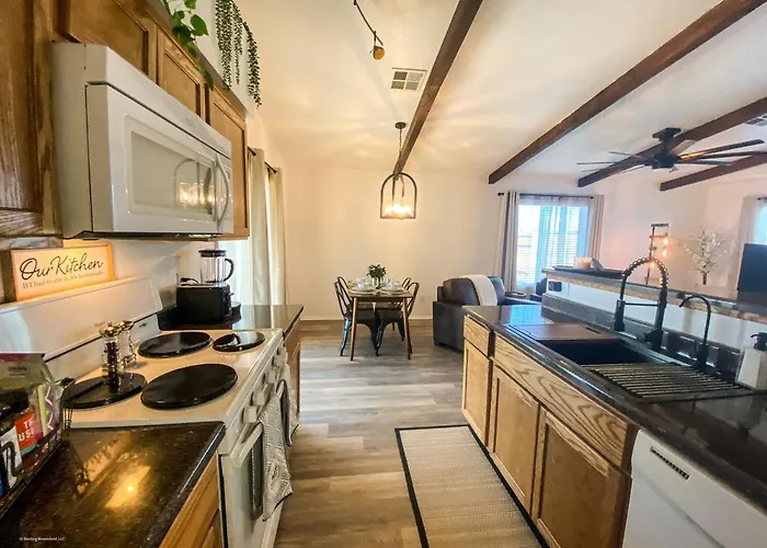 Holiday home Peaceful, 3br+king W/bbq, Fire Pit & Huge Tv! Fortuna