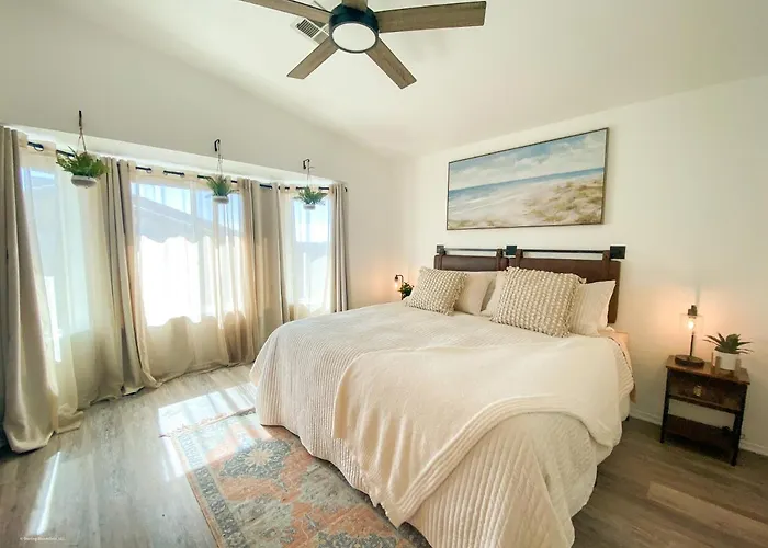 Peaceful, 3br+king W/bbq, Fire Pit & Huge Tv! Holiday home Fortuna