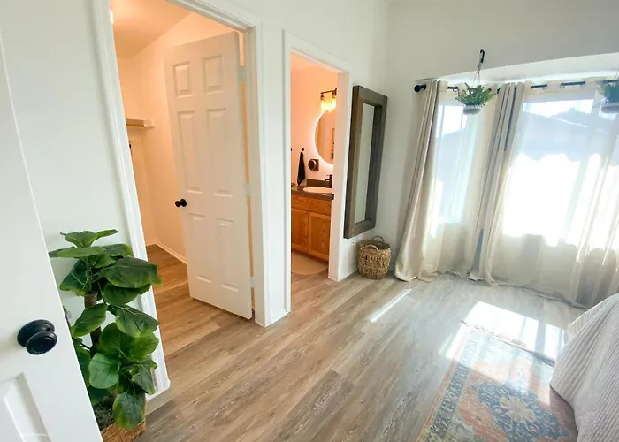 Peaceful, 3br+king W/bbq, Fire Pit & Huge Tv! Fortuna